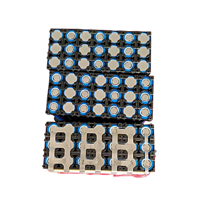 How do lithium ions in a lithium battery shuttle between the positive and negative electrodes to achieve efficient energy storage and release?